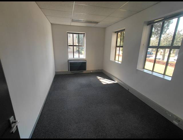 470M² OFFICE TO LET IN BRYANSTON